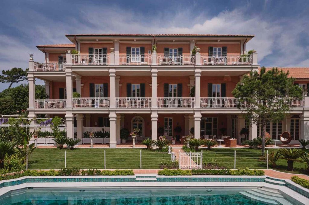 T+L's Hotel Review of Pensione America in Forte dei Marmi, Italy