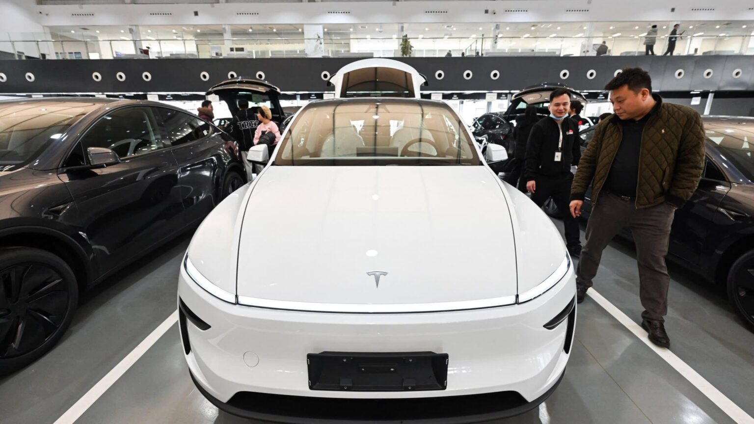 Tesla’s UK sales plummet 60% as BYD surges