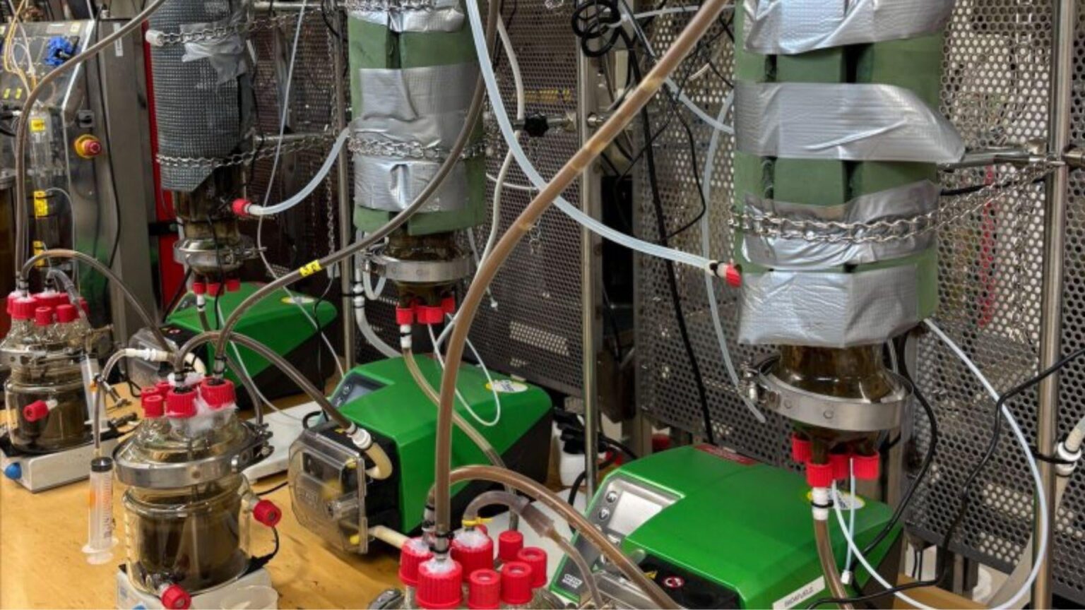 Scientists turn carbon dioxide into clean green fuel with 96% purity