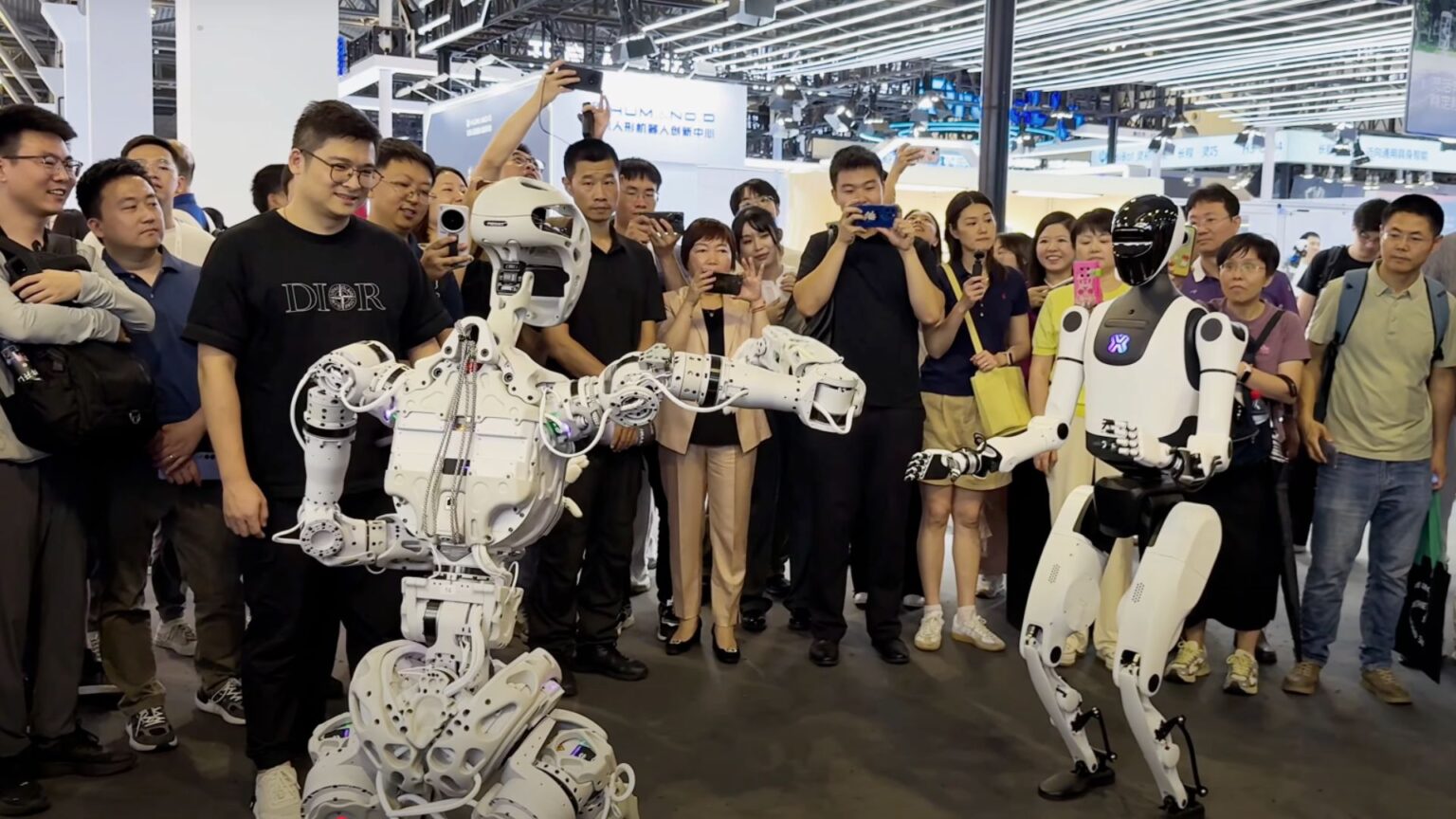 Humanoid robots Adam and Adam-U display lifelike AI movement Scientists used an AI program to discover new laws of physics, and it worked!