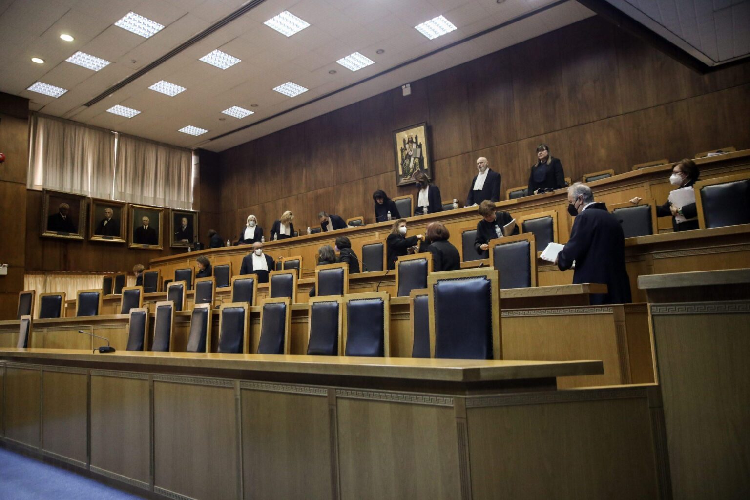 Novartis Trial: Bomes against Political Persons by Costas Frouzis' secretary - "Ten whole years I am alive dead"
