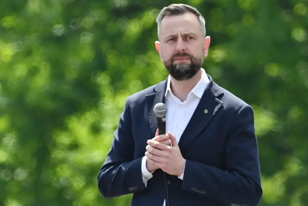 Defence Minister: Poland eyes nuclear deterrence through allies, not own bomb Defence Minister: Poland eyes nuclear deterrence through allies, not own bomb
