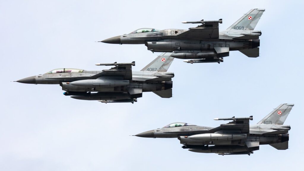 Poland signs $3.8bn deal for F-16 C/D Block 52 fleet modernisation