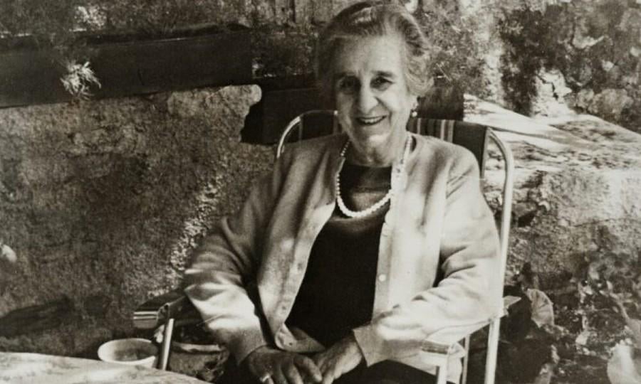15/8/1980: The prominent Corfu politician Maria Desylla-Capodist dies. She was the first elected female mayor in modern Greek history.