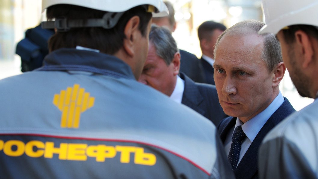 How Ukraine’s 2025 Drone Strikes Are Crippling Russia’s Wartime Oil Revenues