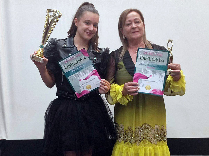 Madlen Tomova and Plamena Zlateva