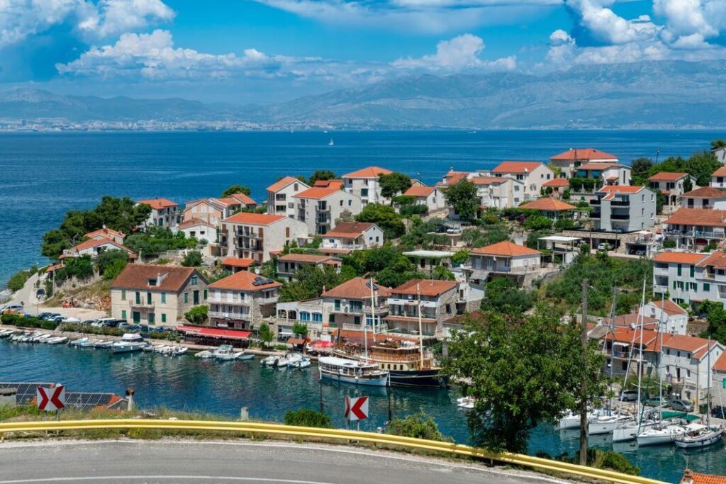 Bosnia and Herzegovina, Croatia: Sarajevo and Dubrovnik’s New Tourism Strategies as They Adapt to Rising Temperatures and Changing Visitor Trends