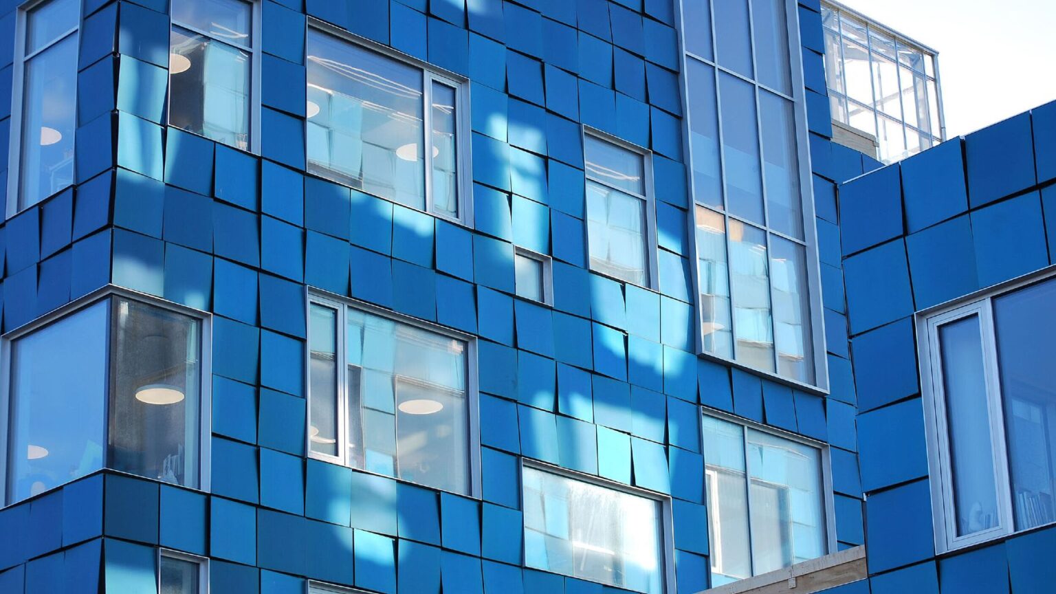 Shining ghost panels boosting building energy