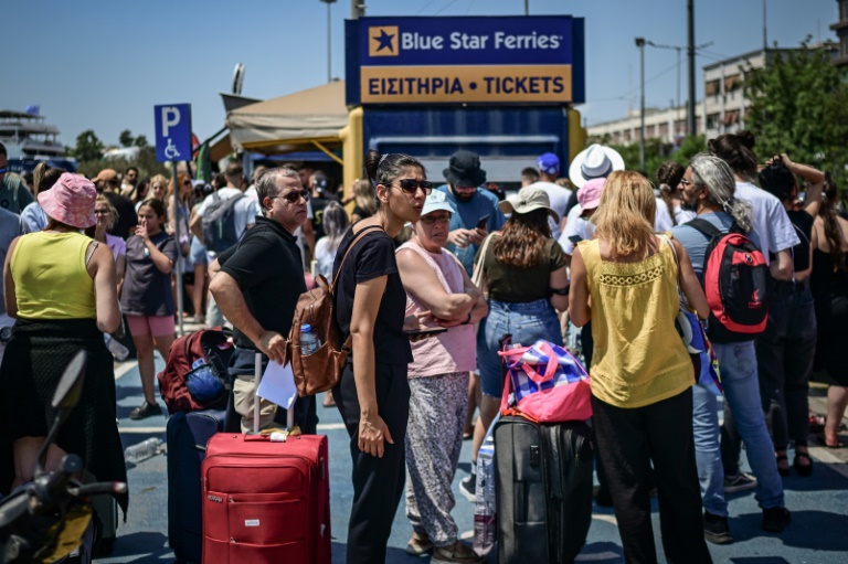 Two tourists die, fires erupt in Greece amid gale-force winds Yahoo news home