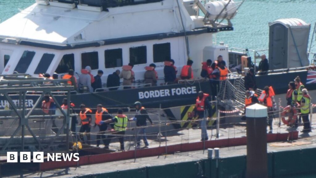 More than 400 migrants brought to shore at Dover