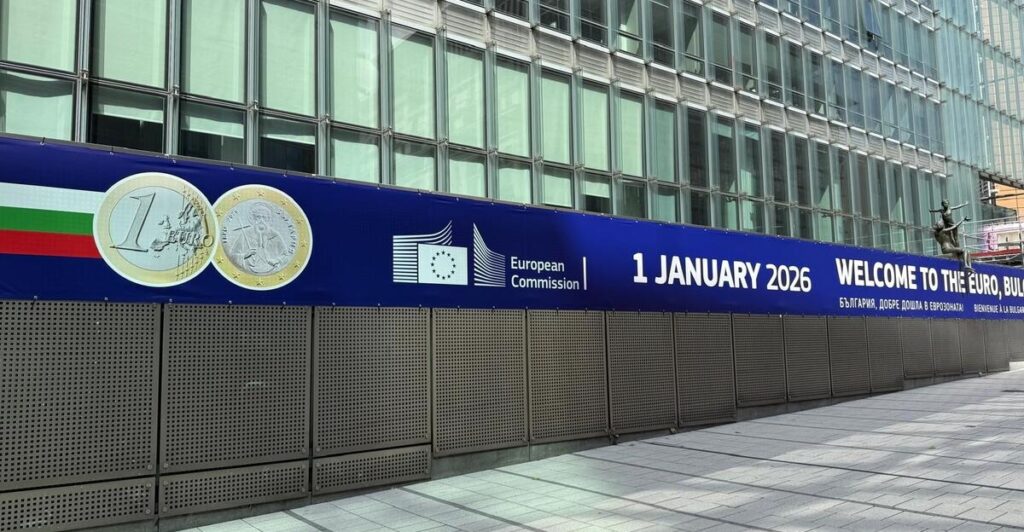 Alpha Research poll finds rise in support among Bulgarians for euro accession – The Sofia Globe