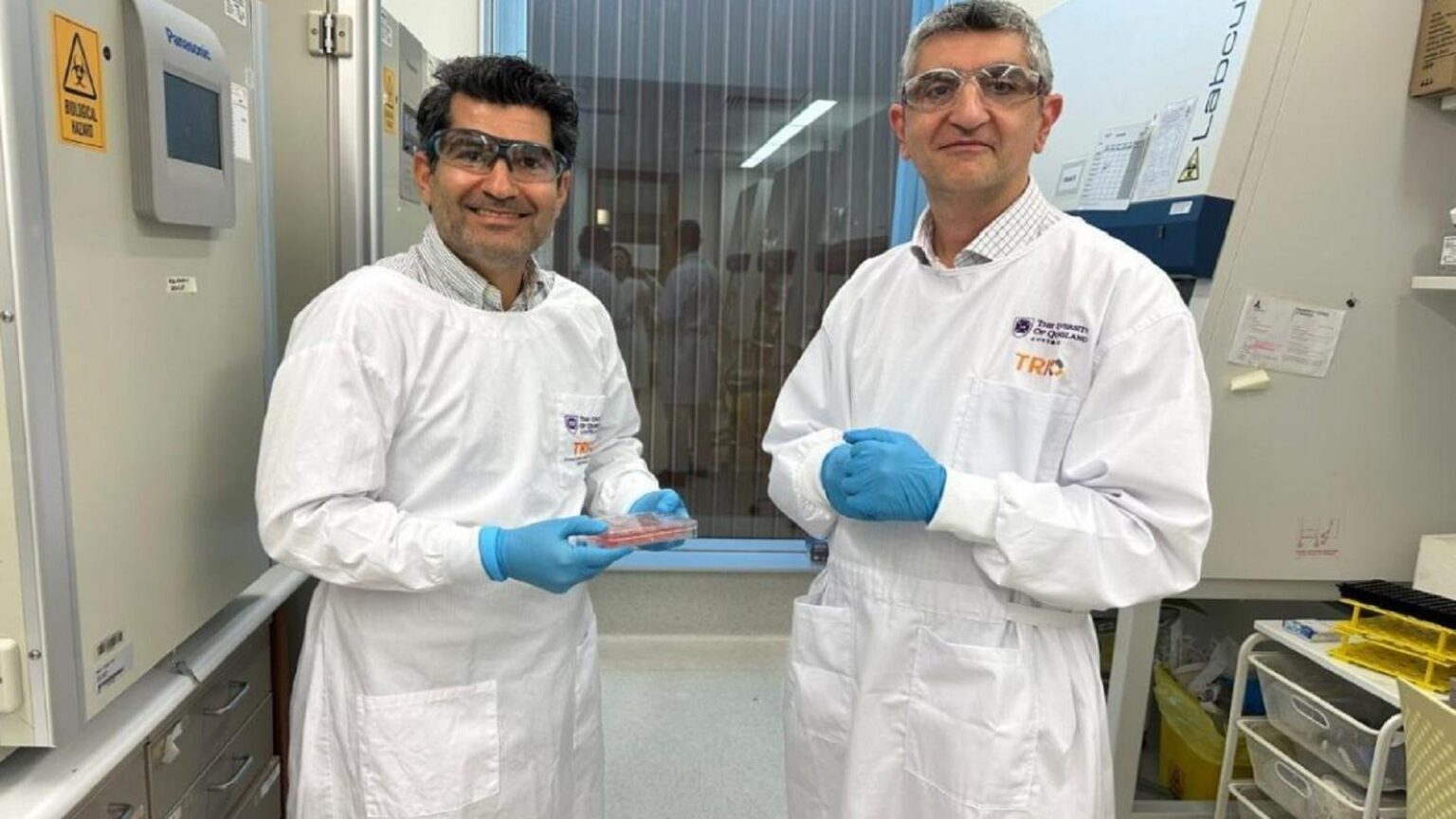 In a world first, fully functioning human skin has been grown in a lab, complete with vessels and pigmentation