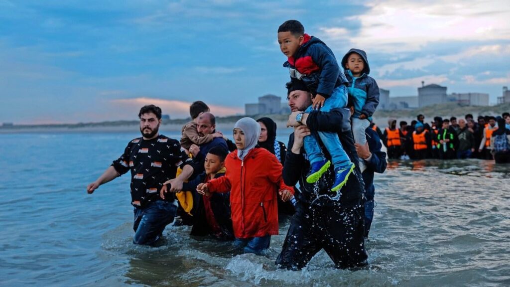 Seven in ten say Keir Starmer is handling migration badly