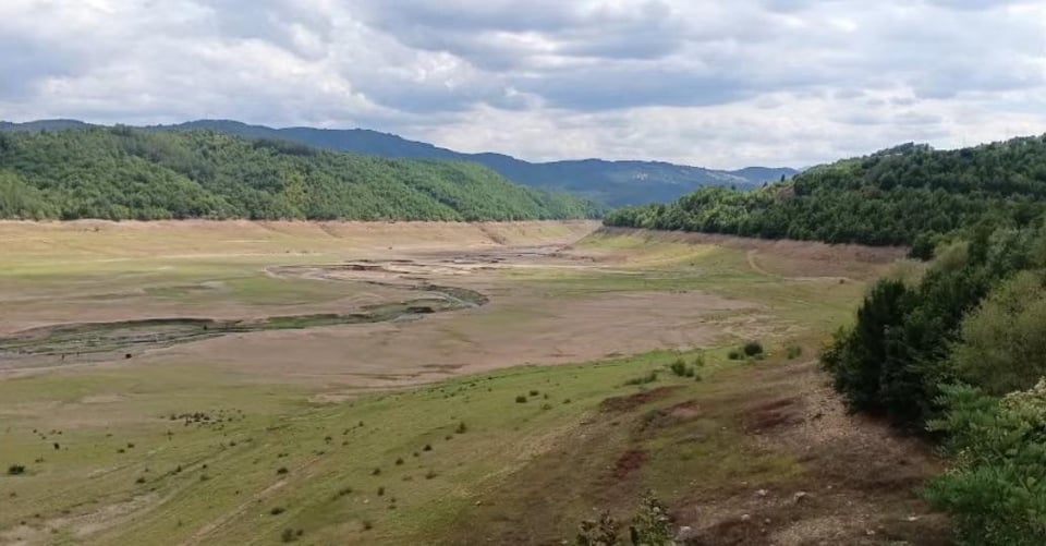 Branata Kalimanci Veke Celosno Ja Snema, Kolku Se Grizi Drzhavata Za nasite hidropotencijali, VTORATA SLIKA E Velesko Ezero ..
