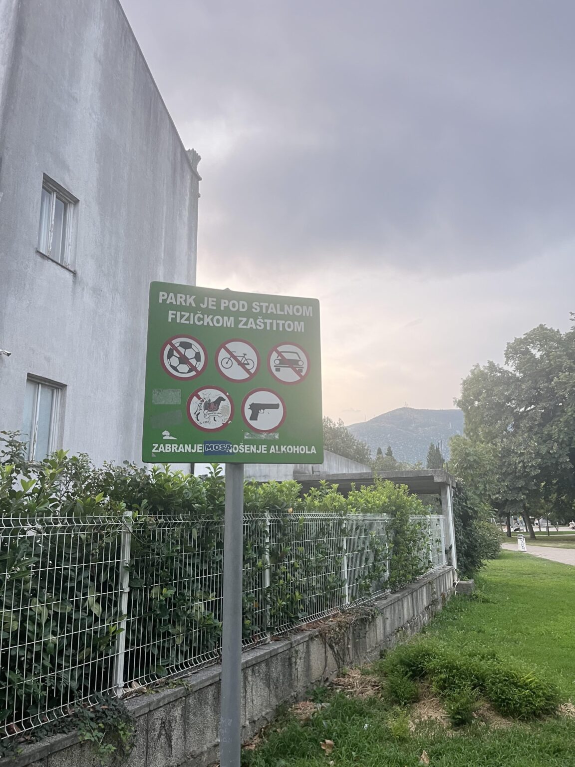 What does this sign mean? no