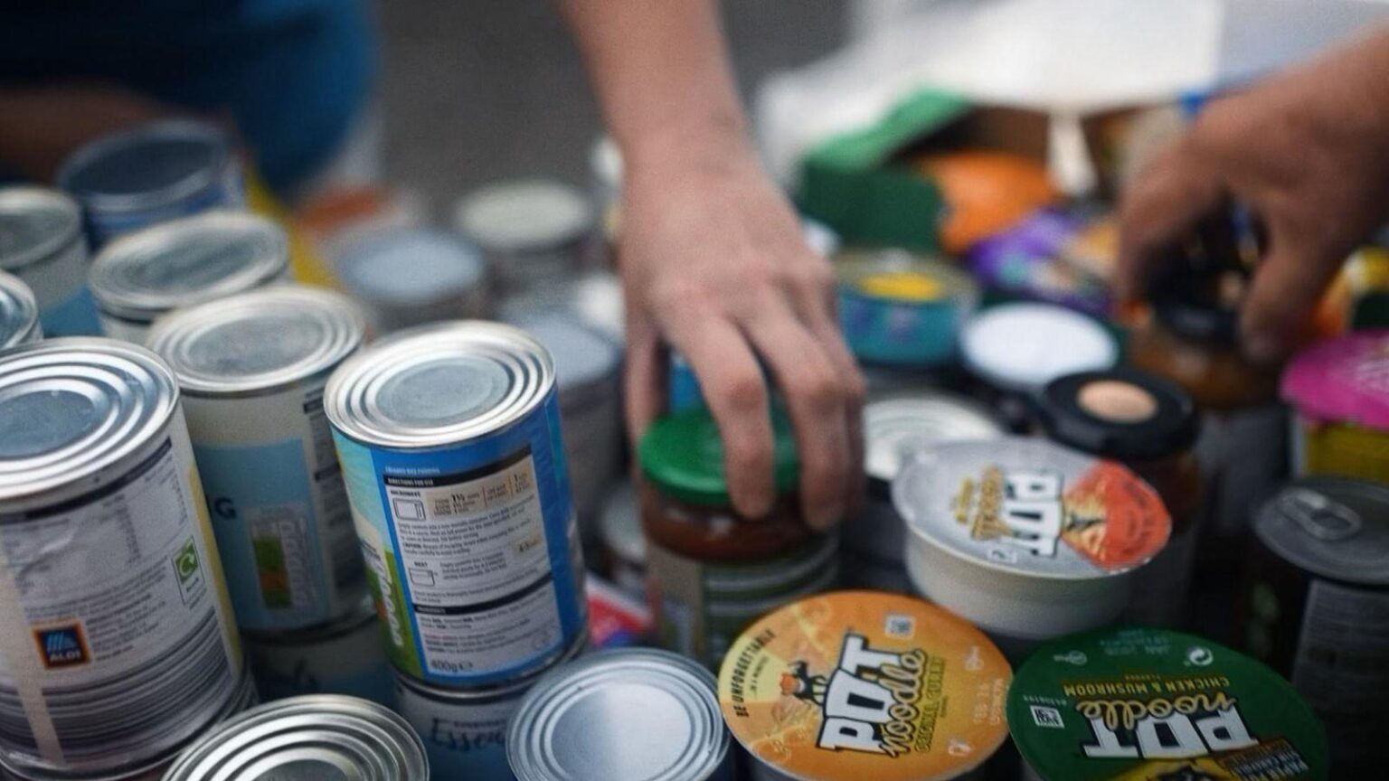 “It shouldn’t be like this” - Full time workers turning to food banks