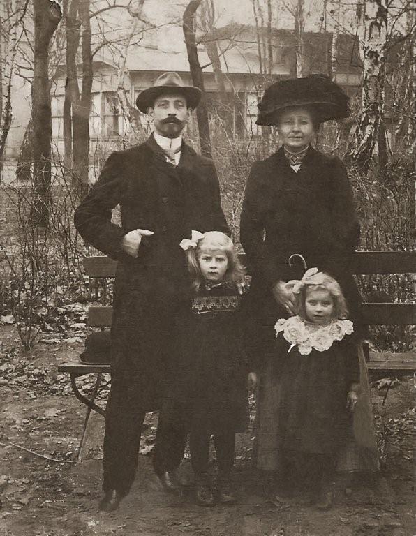 Hi everyone, Can anyone tell me the exact spot where this photo was taken? (It's Sopot, in 1911.)