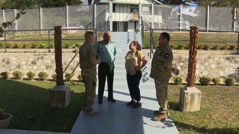 New Zealand Army Colonel Duncan George (left), Warrant Officer Class One Pani Houia (right), 1News Pacific Correspondent Barbara Dreaver (second from right) and Lieutenant Colonel John Banuk from PNGDF (second from left). 
