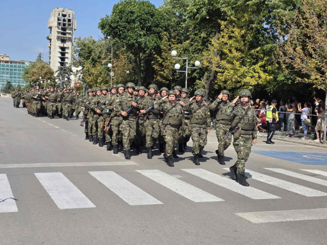 Bulgaria: Bulgarian Troops Depart for NATO Mission in Kosovo
