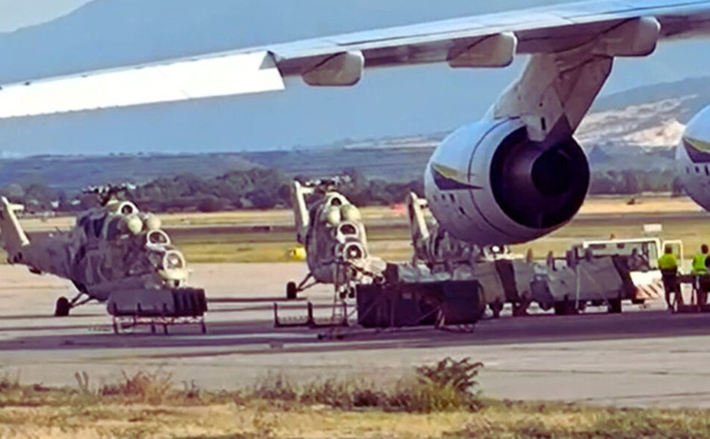 Bulgaria: Footage from Bulgaria Shows Mi-24s Boarding Ukrainian An-124, Destination Not Officially Confirmed