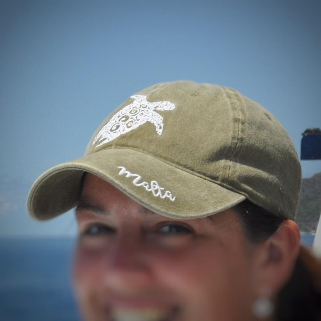 Help me replace a sentimental Malta souvenir hat for my wife