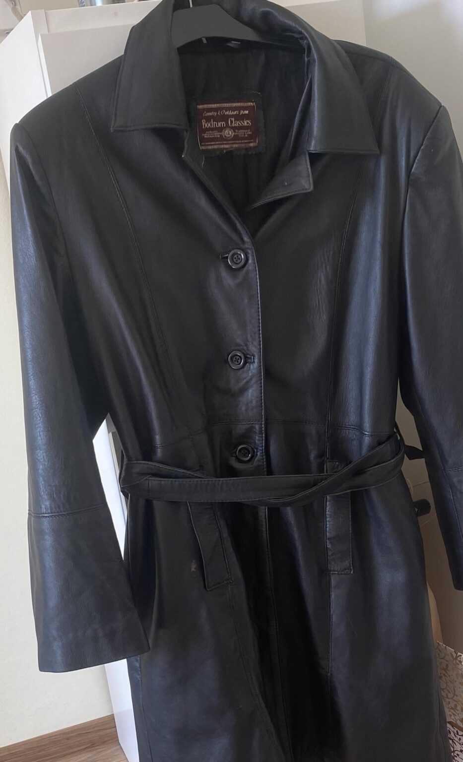 Could this coat be badly received by other Poles?