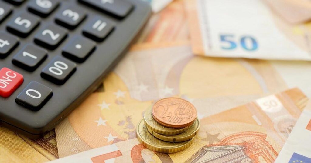 Government debt hits 'all-time record' high of €11.16 billion