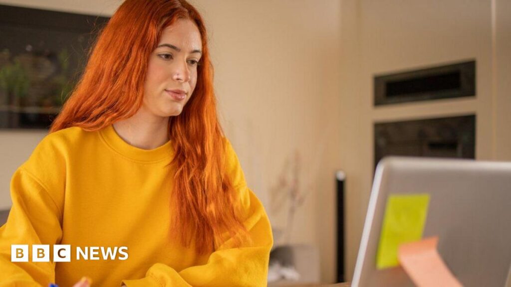 Tuition fees in England and Wales rise to £9,535