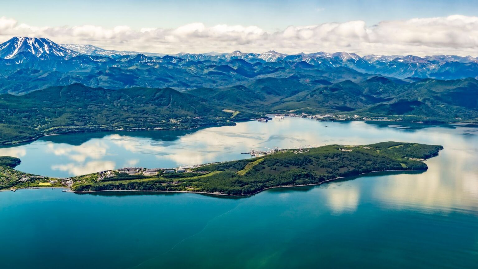 Krasheninnikov Bay in Kamchatka. Pic: iStock