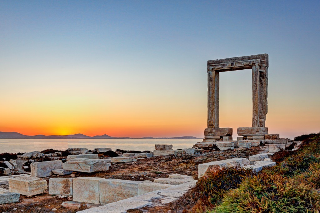 The Portara.