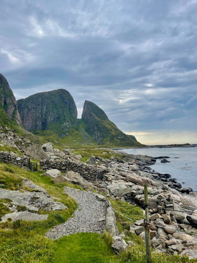 Kinn Island ✨🏔️