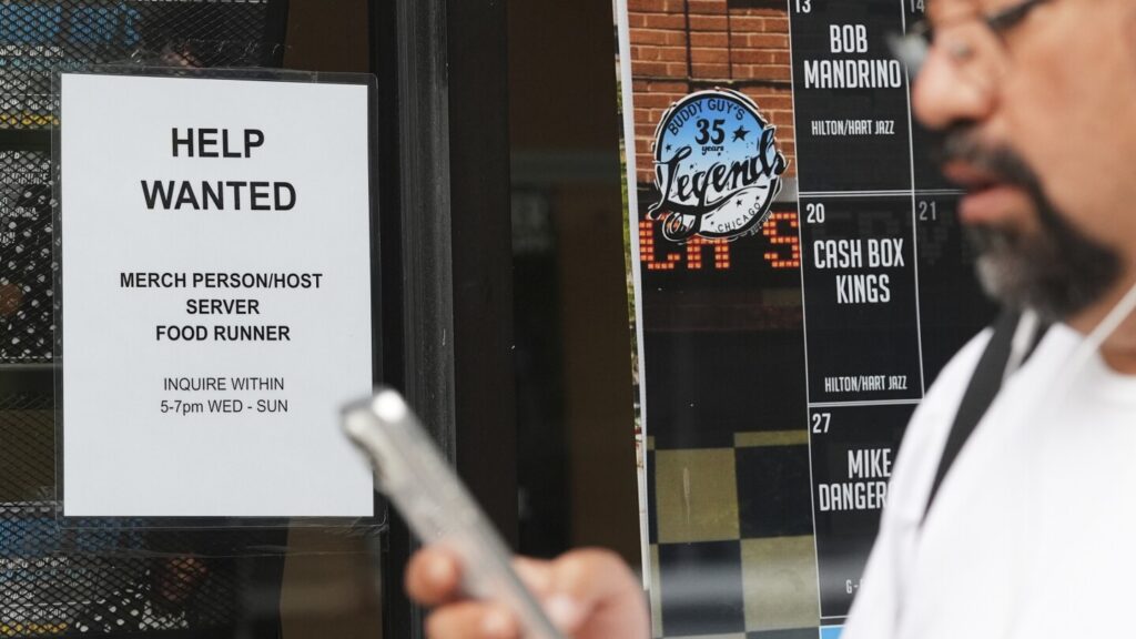 US hiring grows more faint in chaotic economic environment