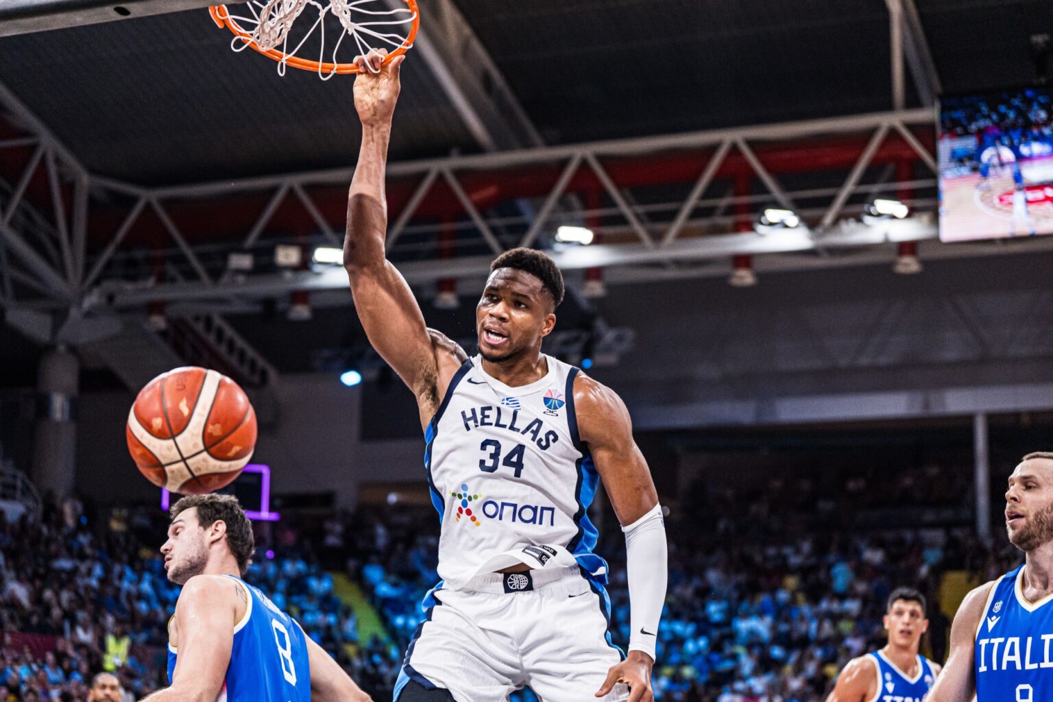 Preview: Greece, France, Poland aim to continue perfect starts