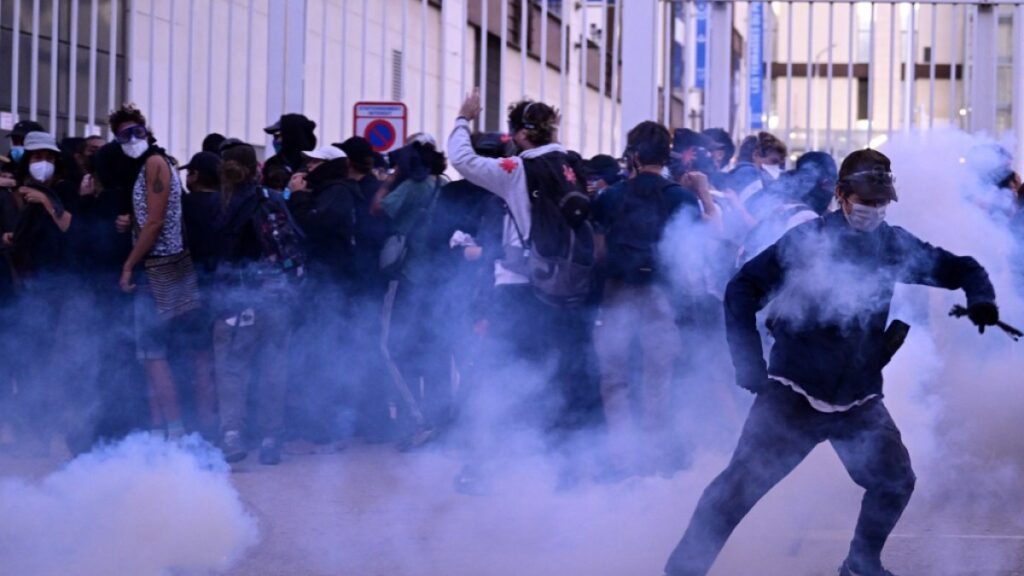 France braces for mass protests as austerity plan deepens anti-Macron anger | Emmanuel Macron News France braces for mass protests as austerity plan deepens anti-Macron anger | Emmanuel Macron News