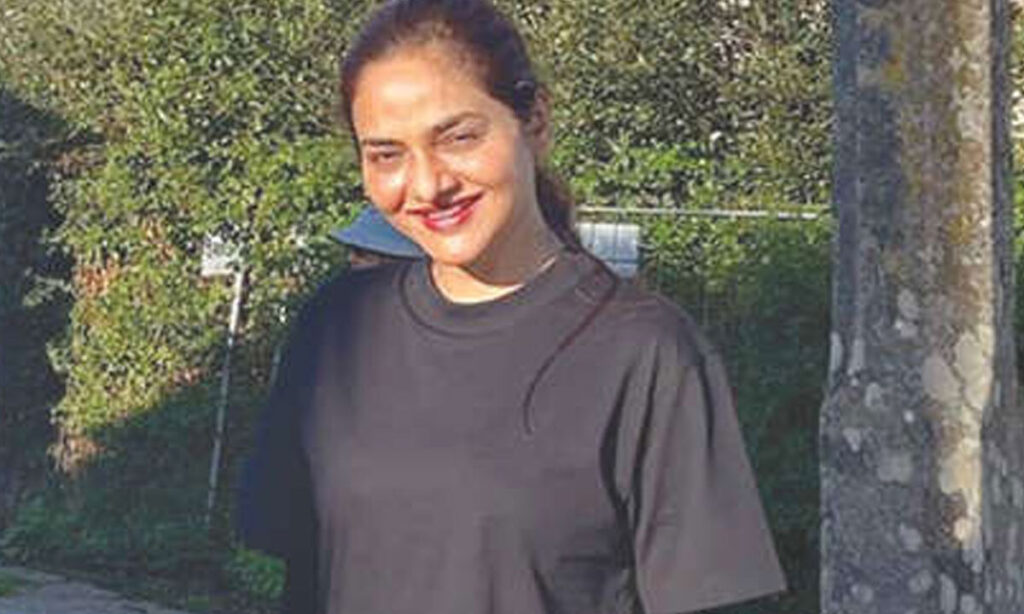 Madhoo walks 110 km while on a spiritual journey in Spain with childhood friends