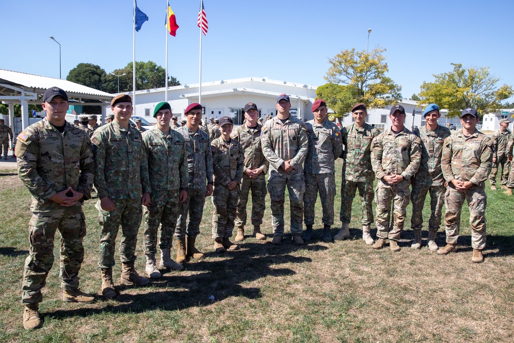 DVIDS – News – US and Romanian Soldiers Graduate Sabalauski Air Assault School at MKAB Class 801-25 Graduates Sabalauski Air Assault School on MKAB