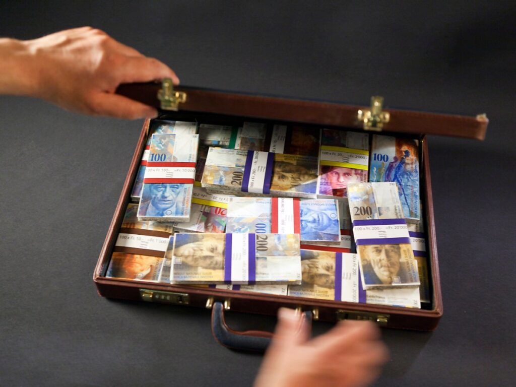 Swiss seek ways to bolster financial crime office Swiss seek ways to bolster financial crime office