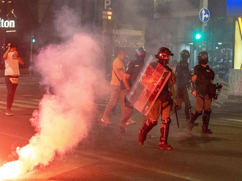 Serbia witnesses ongoing political turmoil as protests, counter-rallies continue