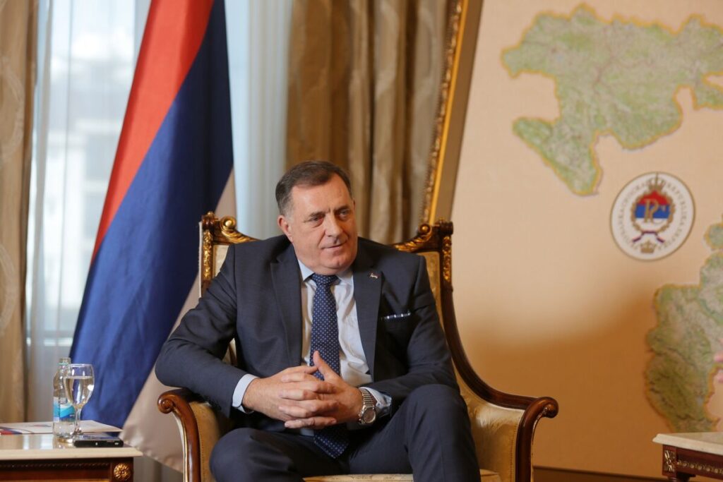 Bosnia’s Serbs Set Vote That Risks Plunging Country Into Chaos