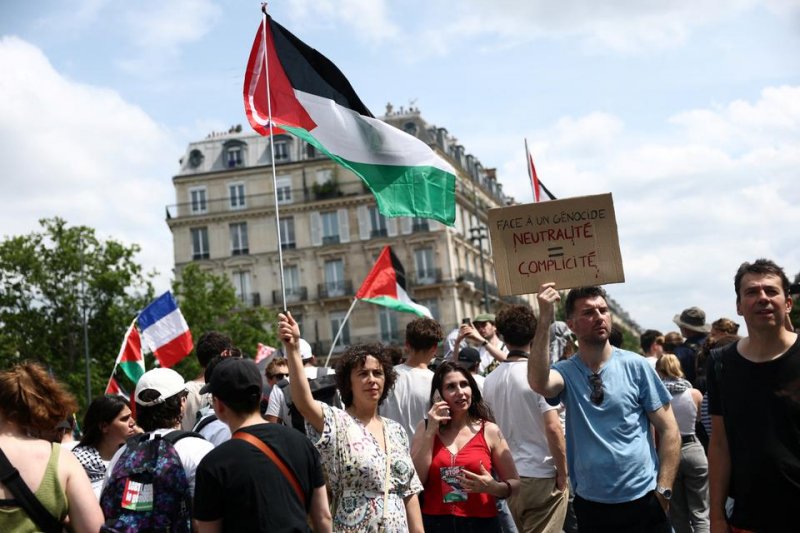 News about -  Where is Macron leading France? 