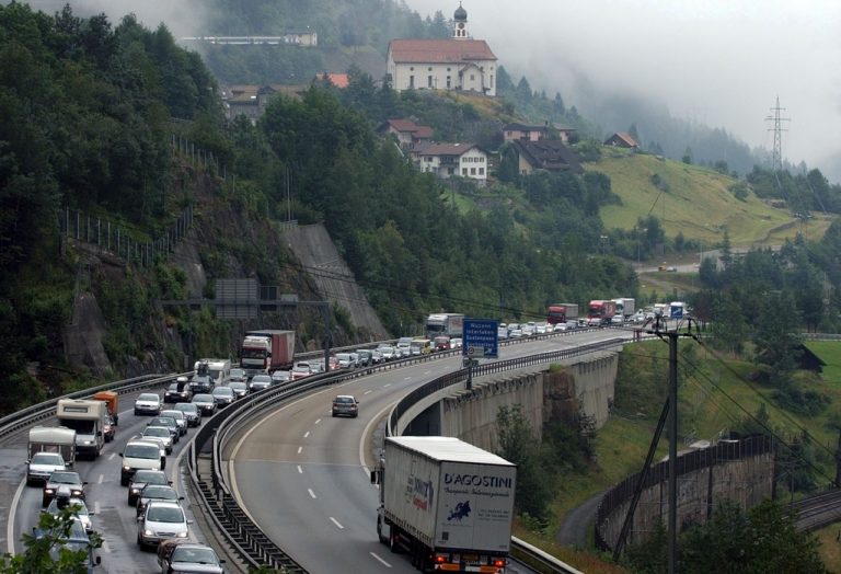 One of Switzerland's main roads to close tonight