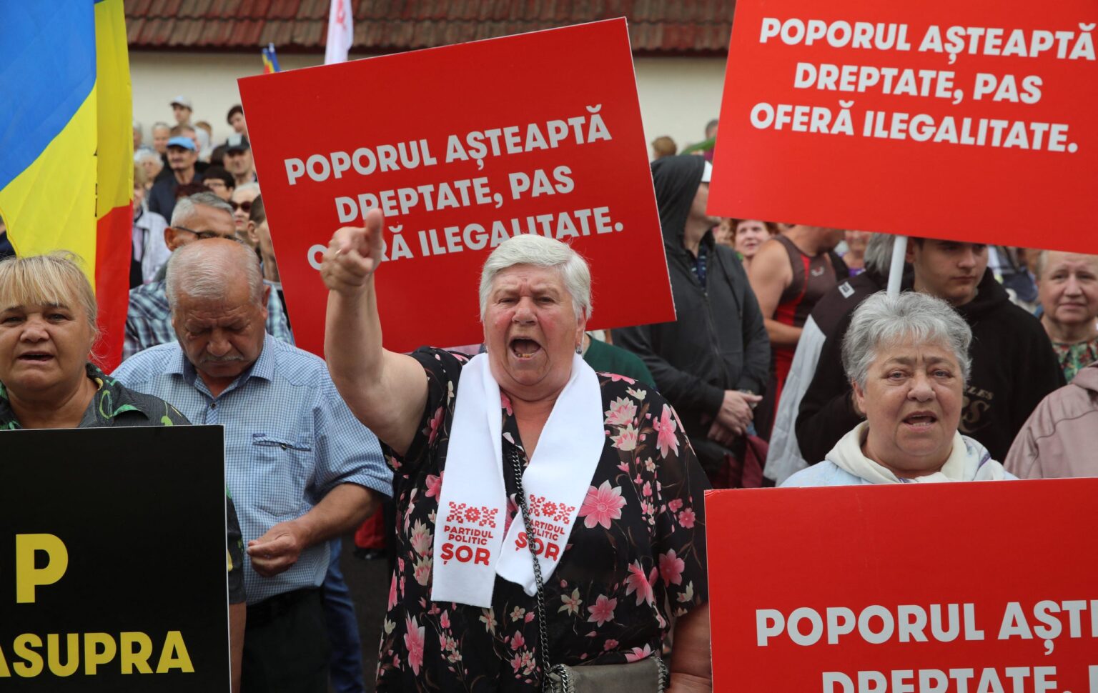 Moldova’s Voters and the Russian Bear Paw