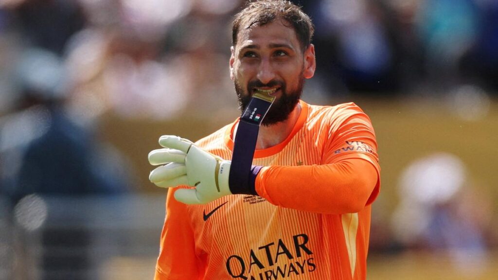Manchester City sign Italy goalkeeper Donnarumma from PSG Manchester City sign Italy goalkeeper Donnarumma from PSG