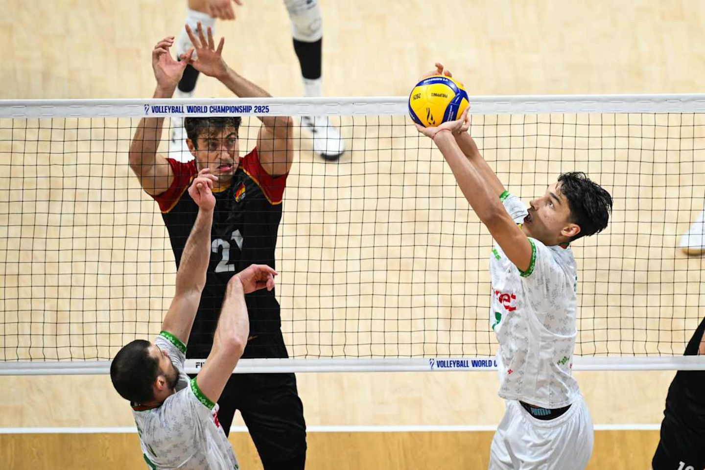2025-FIVB-MWCH-Germany-vs-Bulgaria-Simeon-Nikolov Nikolov bros lead Bulgaria to stunning sweep of Germany in World Championship debut 2025 FIVB World Men’s Championship News Volleyball - philippine sports news