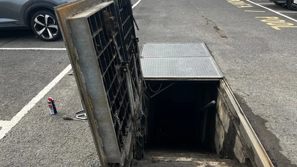 How Cold War nuclear bunker divided a Welsh town How Cold War nuclear bunker divided a Welsh town