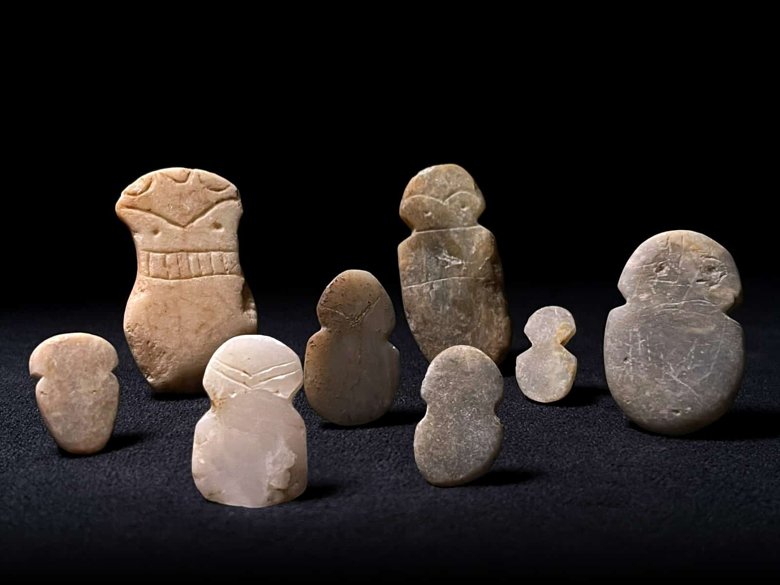 4,500-year-old human-shaped idols discovered around a hearth at Tavşanlı Höyük in western Türkiye