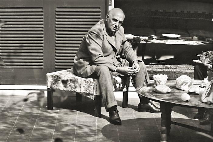 As of today, September 20, 1971, George Seferis dies - his funeral turns into a large anti -dictatorial demonstration - THE NEWS