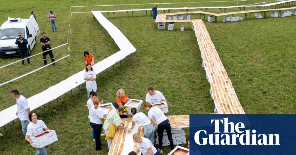 Croatian village breaks world record with 3km strudel chain | Croatia
