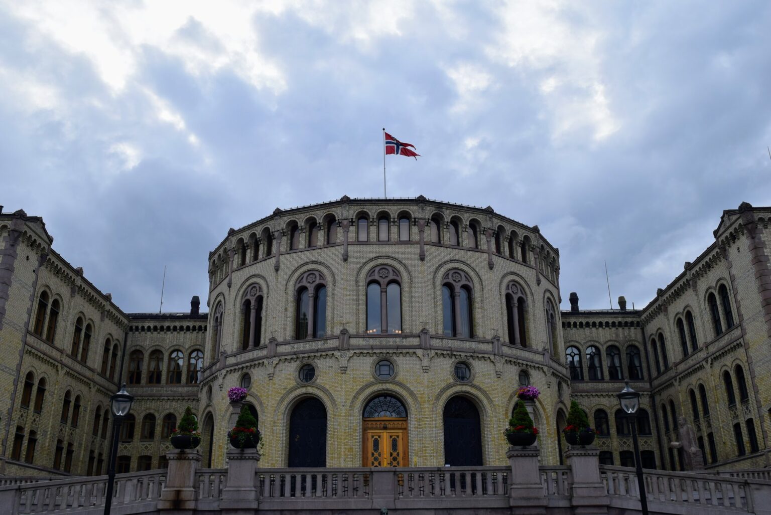 Time to vote in Norway; a lot depends on geopolitical anxiety