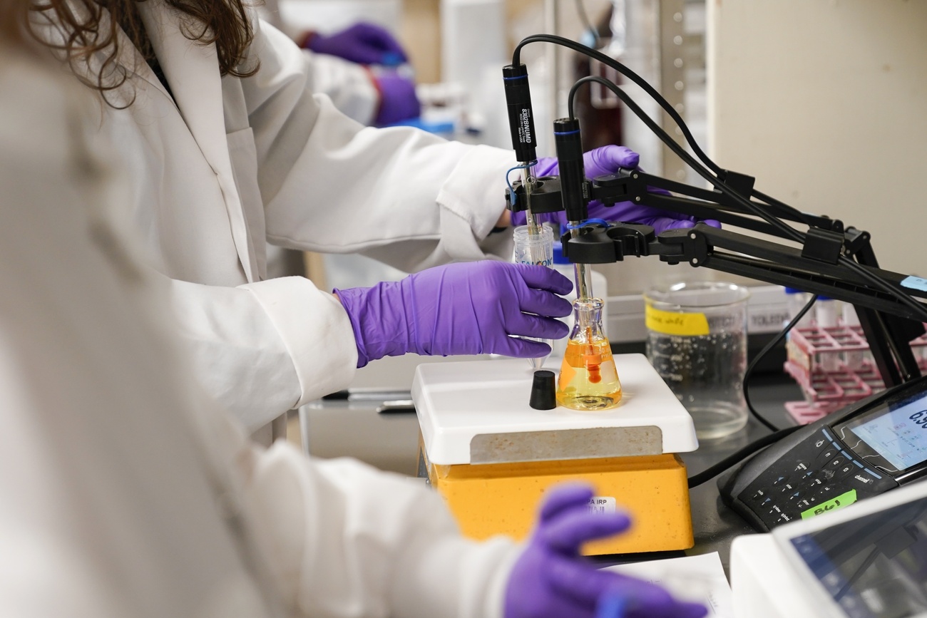 Chemicals testing in a lab